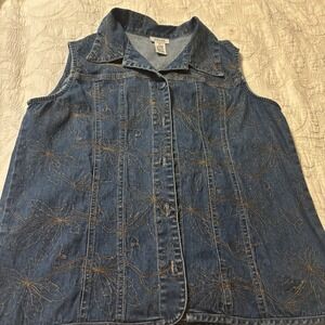 GRAFF‎ Women's Size Medium Denim Embroidered Vest Five Buttons Sleeveless